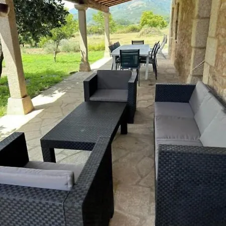 El Labrao De Alardos شاليه كانديليدا